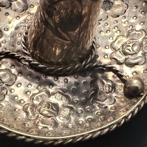 Vintage Taxco Mexican Sterling Silver Sombrero Trinket Dish- Hand Detailed 34.6g - Picture 5 of 7